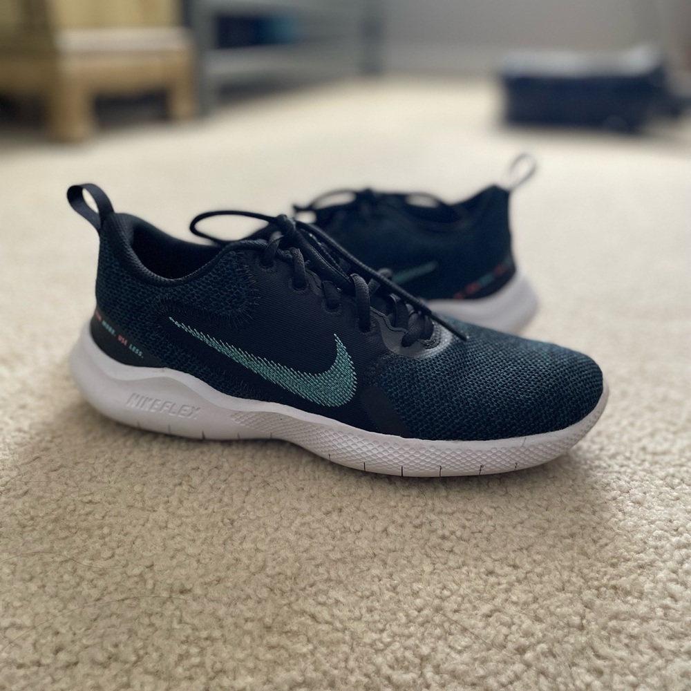 Nike Black/Blue Flex Experience Women’s Running Shoes, 6.5